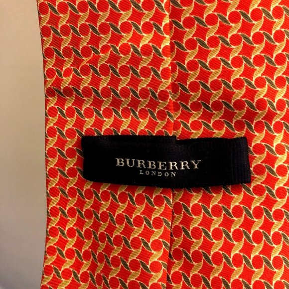 Like New Burberry London Tie - Picture 4 of 5